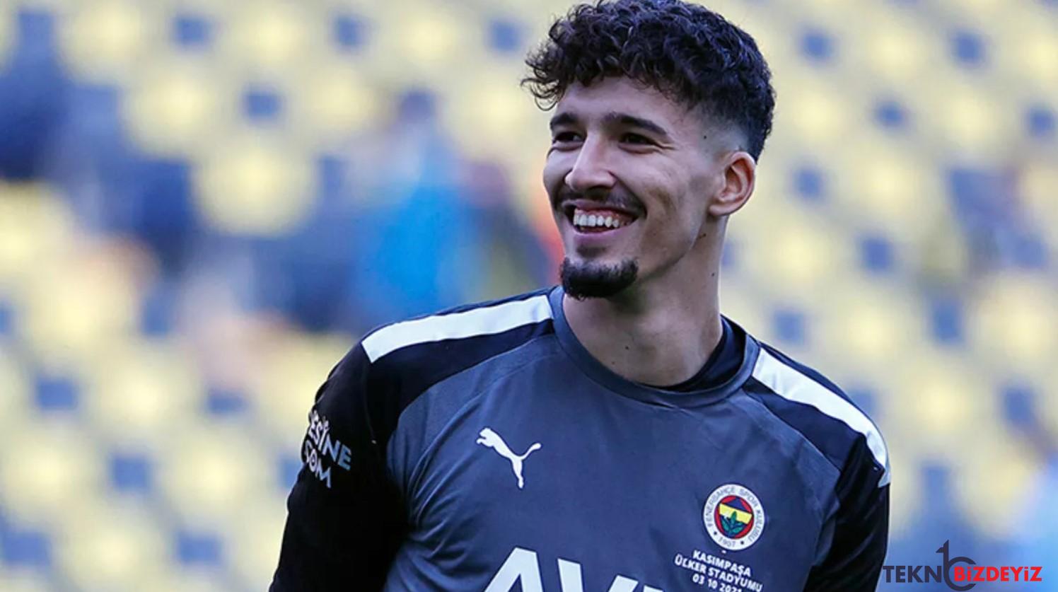 fenerbahcenin kalecisi altay bayindir cizdigi fotograflari nft olarak satisa sundu OT5q9Z2X