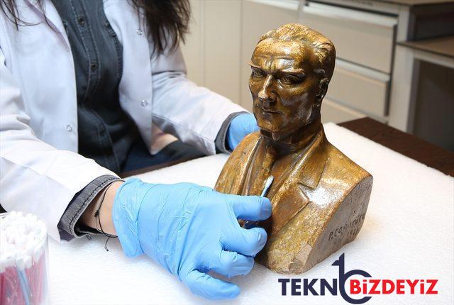 italyan heykeltirasin imzasi cikti ataturk bustunde sasirtan ayrinti NzJ3VR5h