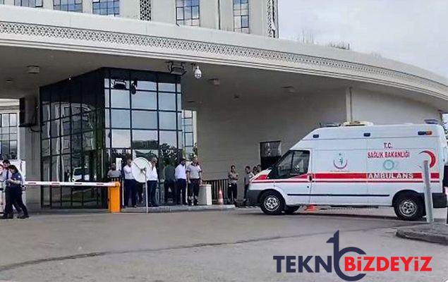 kendini ambulansa kitleyen sihhat calisaniyla gorusen fahrettin kocanin tweetindeki birtakim ayrintilar reaksiyon cekti 0 AgidFsZt