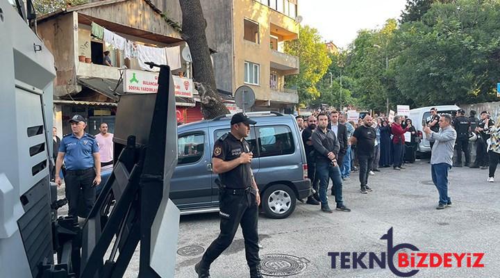 kentsel donusum magdurlari harekette elektrik kesintisi icin polis ve yetkililer mahalleye geldi y5IHERM7