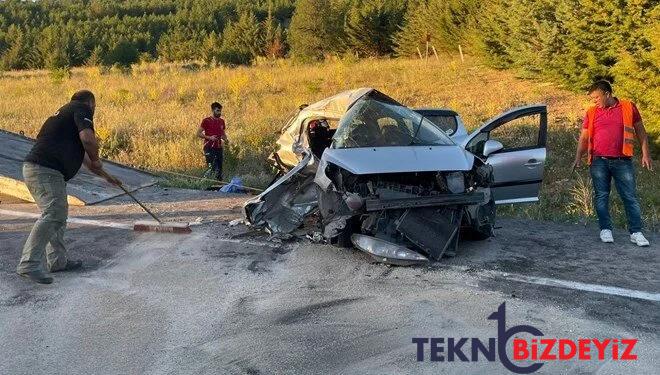 5 kisi hayatini kaybetmisti sofor ehliyetsiz kemerler geriden takilmis iuf9852I