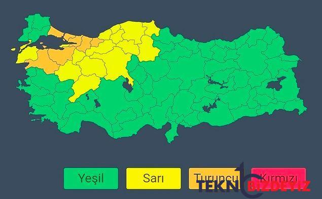 turkiye sele teslim istanbulda bir gecede 7 binden fazla simsek cakti 0 NWwHBcwb