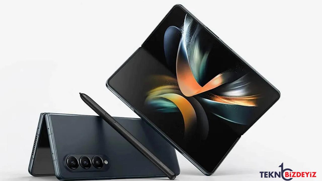 samsung galaxy z fold 4 z flip 4 depolama ve renk secenekleri ortaya cikti MiwhHzET