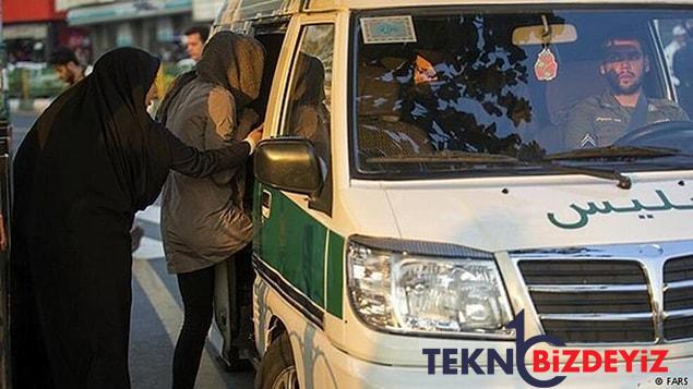 iranda kiyafetleri uygun olmadigi gerekcesiyle bayanlari tutuklayan ahlak polisleri hakkinda enteresan bilgiler 6 UNh5DrA1