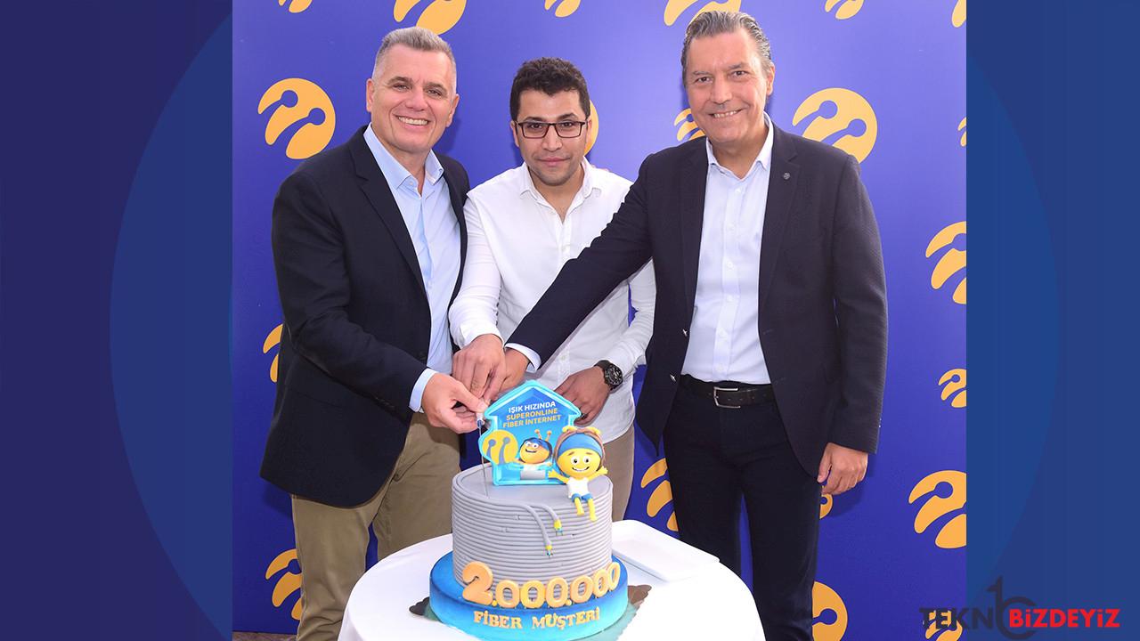 turkcell superonline fiberde 2 milyonuncu aboneyi kutladi ozel roportaj apaa3OIS