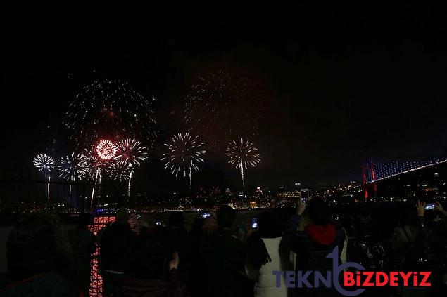 istanbul bogazi 29 ekim kutlamalari ile aydinlandi 1 LTmCRtre