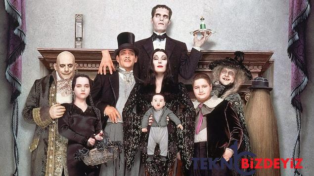 degisik karakterleriyle gonullerde taht kurmus her biri birbirinden basarili the addams family sinemalari 8 whj2eH1b