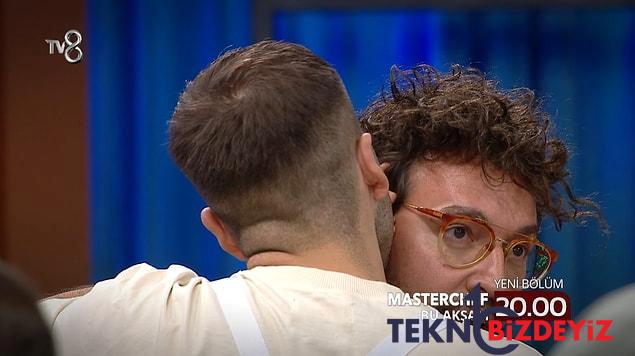 masterchef turkiyede sahne eski yarismacilarin tuna her zamanki uzere agizlari acik birakiyor 4