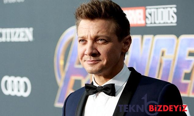 avengers sinemasinin hawkeyei jeremy renner dehsetli kar kazasinin akabinde hastaneden paylasim yapti 0