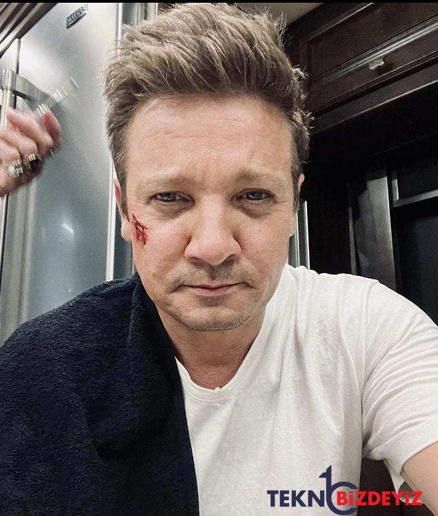 durumu kritik marvel sinematik evreninin hawkeyei jeremy renner kaza gecirdi 1 698wBnmr