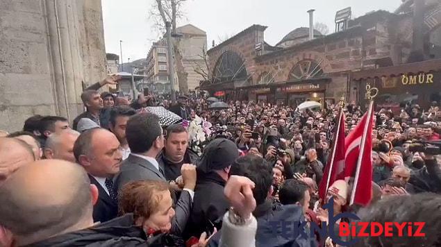 ekrem imamoglu icin bursada baskan slogani 1 zQQZkKCe