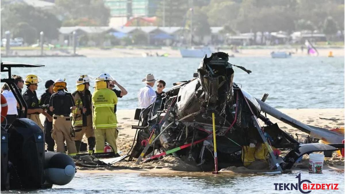 iki helikopter havada carpisti dort kisi hayatini yitirdi IZ2c5VJ3