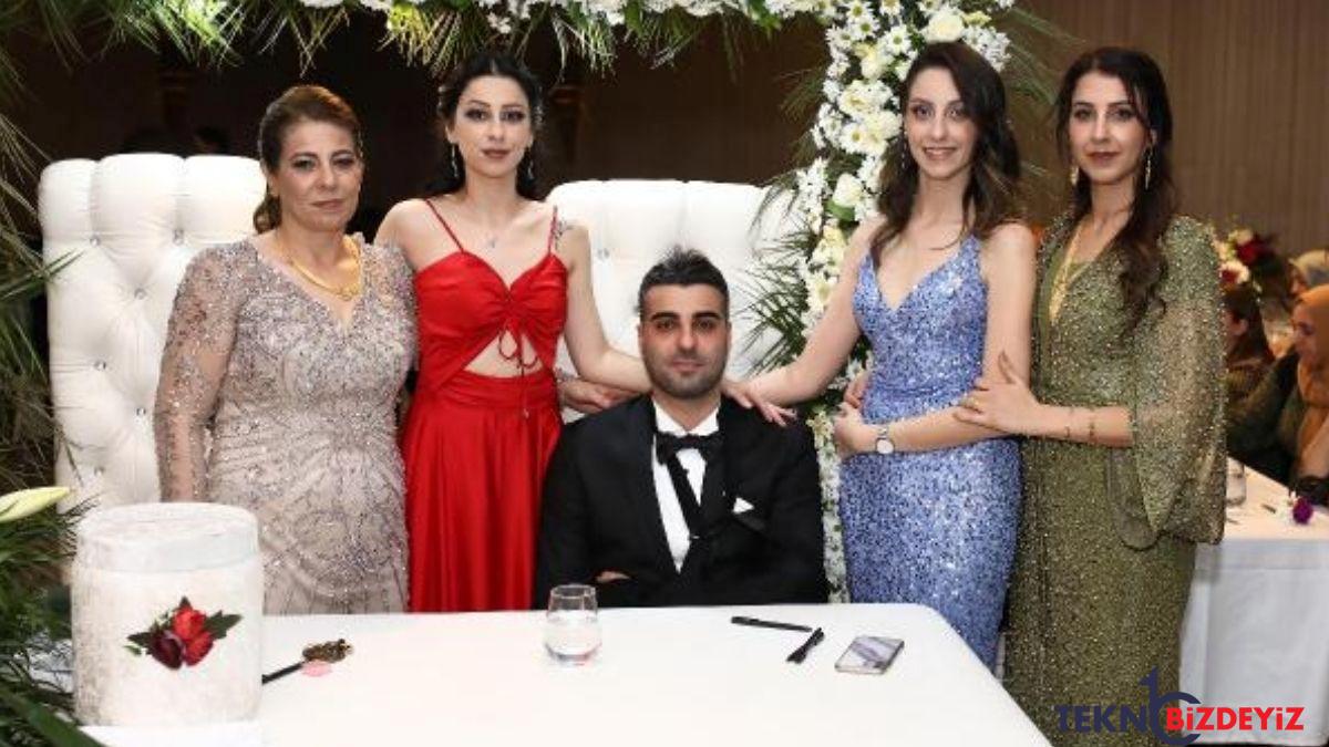 muzikci ceylanin sahne aldigi dugune gelin katilmadi damat tek eglendi 8fC5mill