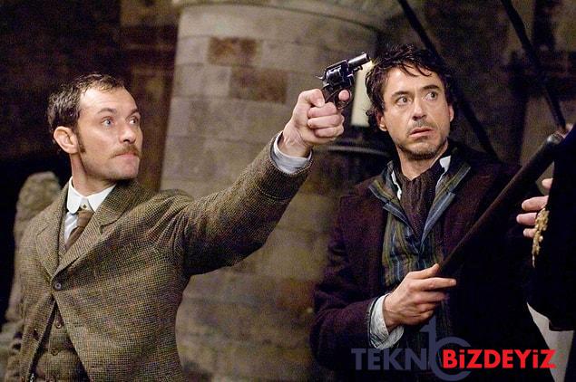 sherlock dizisinin senaristi oyunculuklarina hayran birakan benedict cumberbatch ve martin freemana seslendi 3 vqHdc2Sz