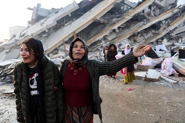 ihmal yikim ve gozyasi yureginizi burkacak 21 fotograf ile turkiyenin buyuk sarsintisi 14 TgJ7d4NX