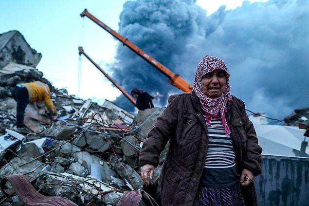 ihmal yikim ve gozyasi yureginizi burkacak 21 fotograf ile turkiyenin buyuk sarsintisi 22