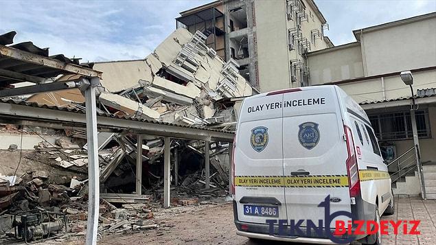 iskenderun devlet hastanesi tahliye edilmisti bize gece hastanede kalmamiz soyleniyor 3 Nunc6SqH