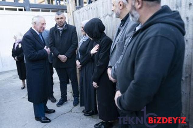 kral charles londradaki deprem gonullusu turkleri ziyaret ederek turk restoranina gitti 9 IlvEb4wM