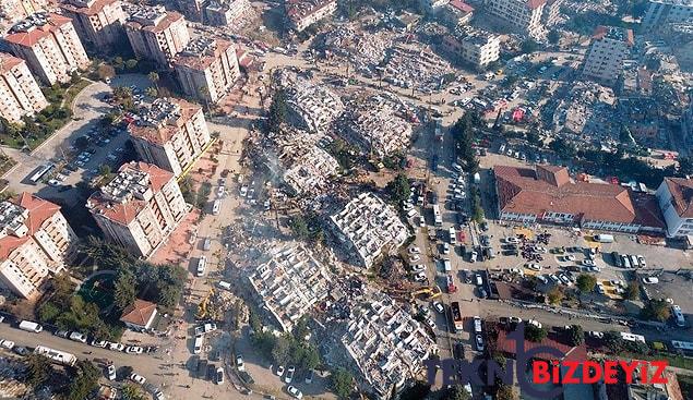 sarsinti sureci boyunca yaptiklari sacmaliklarla sac bas yoldurtup adeta hudutlarimizi ziplatan bireyler 0 8WY2pWqu