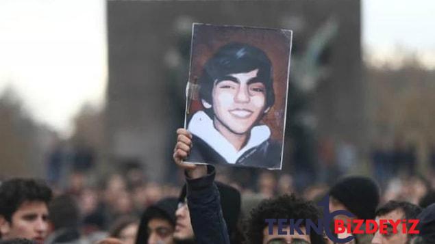 berkin elvan vefatinin 9 yilinda mezari basinda anildi 3 KaC11RZD