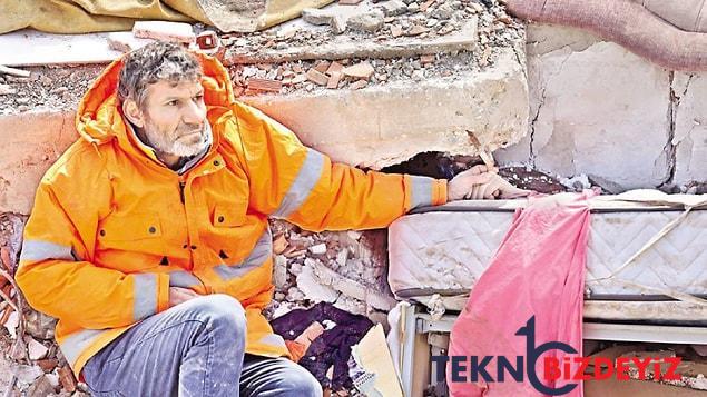 bunlar yalnizca bildiklerimiz buyuk deprem sonrasinda yasanan ve tarihimize kara leke olarak gecen anlar 0