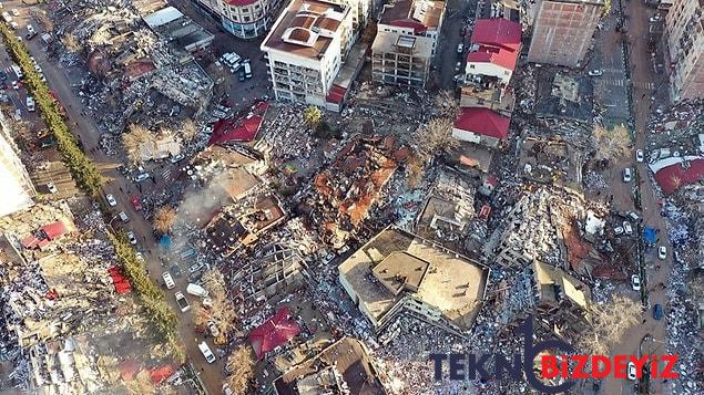 kahramanmaras sarsintisinda konutunu kaybeden eski gelin konutu yarismacisi yasadiklarini gozyaslari icinde anlatti 1 HqEWcucr